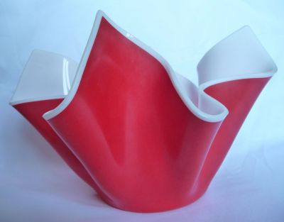 Chance 5.5-in handkerchief vase
Screen printed on opal glass
Keywords: british;sold;vase