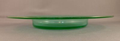 Blue-green uranium underplate
Polished pontil mark
Keywords: blown;table