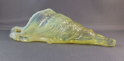 Burtles and Tate wall pocket
Yellow opalescent
Keywords: british;pressed;vase