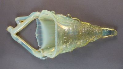 Burtles and Tate wall pocket
Marked Rd 39807. Registered 18 December 1885 for a "pattern and shape of flower bracket"
Keywords: british;pressed;vase