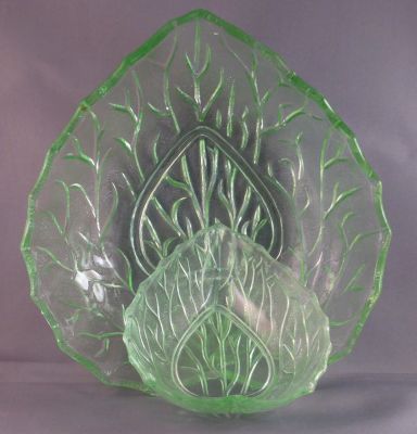 Bagley Leaf dessert bowl
Large and small
Keywords: table;sold;dessert;british