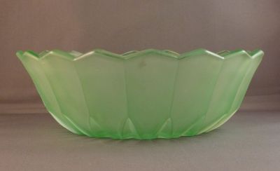 Davidson 714 fruit set, obscured
Large bowl 8.5 in
Keywords: pressed;table;dessert