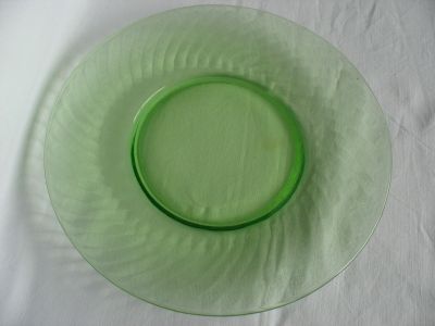 Federal Glass Spiral plate
Lunch plate
Keywords: american;sold;pressed;table