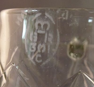 British half pint GR mark
Keywords: british;mark;sold;barware