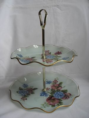 Chance Summer Melody 
Two-tier cakestand
Keywords: sold;enamelgilt;british;table;dessert