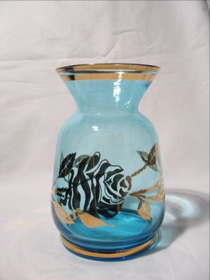 Egermann blue gilded vase
Decor Goldene Rosen, 46001, c 1966
Keywords: sold;enamelgilt;vase;czech