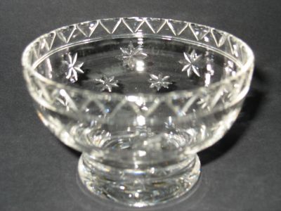 Stuart Startime small bowl
Cut stars; moulded base. Ludwig Kny, 1935
Keywords: sold;blown;cut;table;dessert
