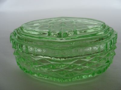 Bagley Ilkley dressing table pot, small
2033
Keywords: british;sold;pressed;bathbed