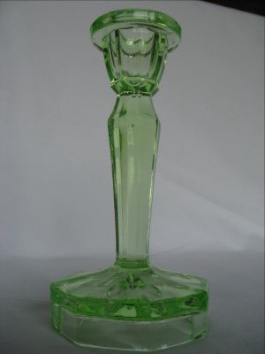 Dressing table set N candlestick
Unknown
Keywords: sold;pressed;bathbed;candle