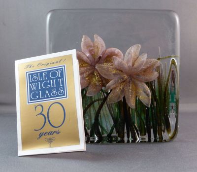 Isle of Wight Flower block, pink
With labelled box and leaflet
Keywords: british;sold;paperweight