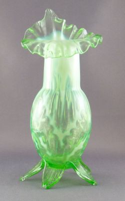 Victorian green uranium and opalescent Jack in the pulpit
Keywords: blown;vase
