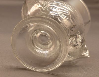 Luminarc chicken egg cup
Marked France
Keywords: table;sold;frenchdutchbelg;kitchenware