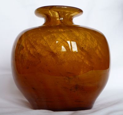 Malta Decorative Glass large globe vase
Amber glass. Squiffy!
Keywords: sold;vase;maltese