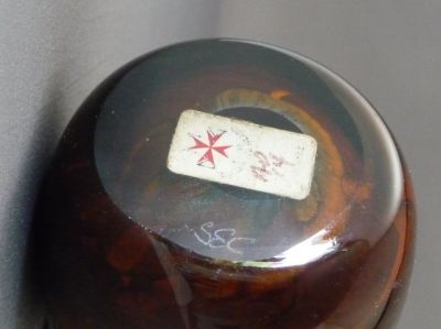 Malta Decorative Glass paperweight
Label and signature: SEC
Keywords: maltese;mark;engraved