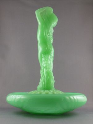 Jobling jade statue and block in 2541 bowl
Older version with the flowers in her hair, back
Keywords: british;pressed;figure;vase;centrepiece