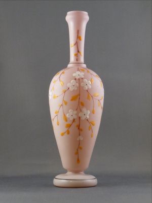 Bohemian enamelled vase, pink
Heat reactive a la Burmese? Medium
Keywords: czech;blown;enamelgilt;vase