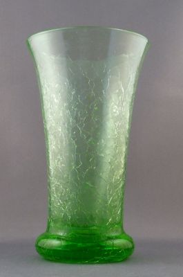 Stevens and Williams/Royal Brierley crackle vase
Pattern No D107. Polished pontil mark
Keywords: blown;british;vase;sold