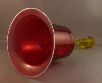 Uranium and cranberry bell
White trim
Keywords: british;blown