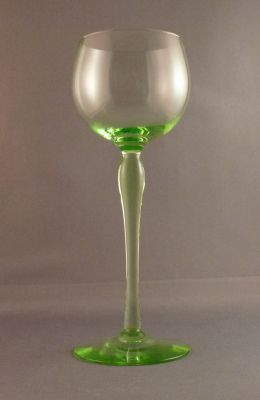 Hock glass A
Inverted baluster stem
Keywords: blown;barware