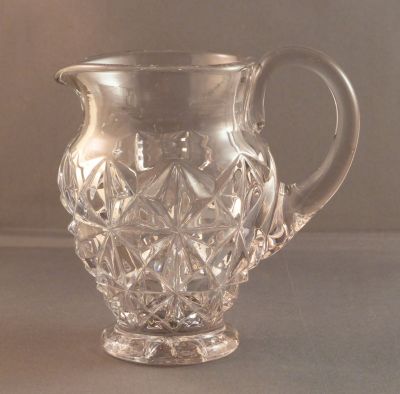 Unknown creamer/milk jug and sugar bowl
Keywords: table;sold