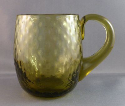 Webb half-pint mug
Honeycomb pattern in Old Bronzing Green. 4 x 3 in. Heavy
Keywords: british;sold;barware
