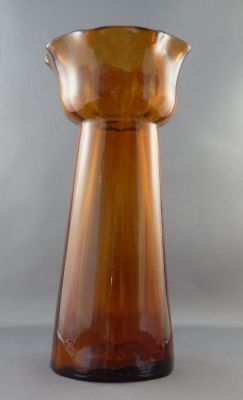 Hyacinth vase, amber
Slightly crude construction
Keywords: hyacinth;vase
