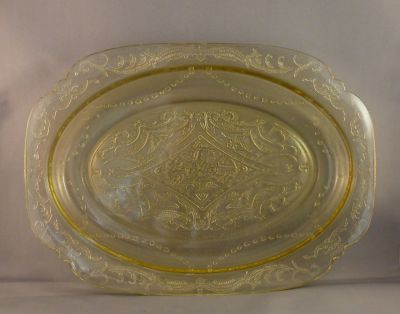 Federal Glass Madrid platter, amber
11.5 in
Keywords: table;sold;american