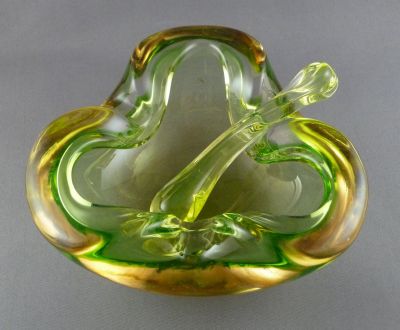 Murano uranium ashtray with stubber
Peach and green uranium
Keywords: blown;ash;murano