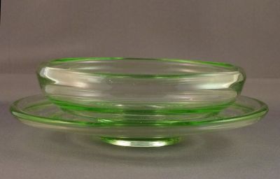 Berry set
Unknown. Quite thick glass
Keywords: pressed;table;dessert