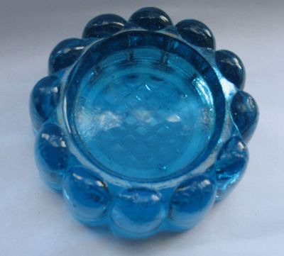 Blue piano insulator
Jelly mould form A. French? Similar seen marked Reims, France
Keywords: pressed;sold;frenchdutchbelg