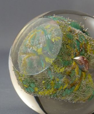 Green and yellow with bubbles
Scratched BRISTOW MALTA. Polished base
