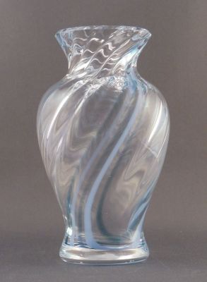Caithness Flamenco daisy vase
Pale blue and mid blue stripes
Keywords: blown;vase;sold