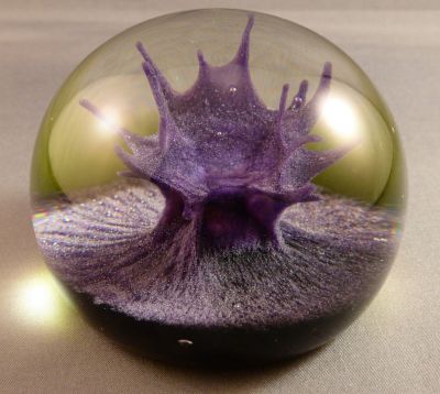 Caithness Coral Blue
Limited edition 305/500 signed CT/PH (Colin Terris/Peter Holmes)
Keywords: british;paperweight;sold
