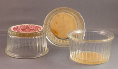 Chance Orlak ramekin
Keywords: table;pressed;kitchenware;sold;british;mark