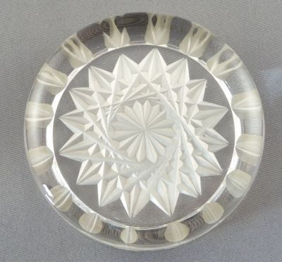Chance paperweight A
Engraved by Jay Linn
Keywords: british;cut;engraved