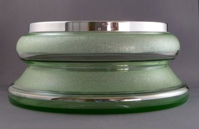 Crinkly panelled ribbed fruit bowl
Czech? Enamelled black and silver lines. Chrome rim attached with plaster
Keywords: blown;czech;enamelgilt;table;dessert