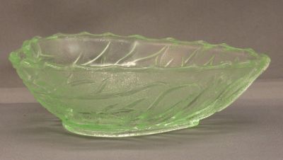 Bagley leaf dessert bowl
Small fruit dish
Keywords: pressed;table;sold