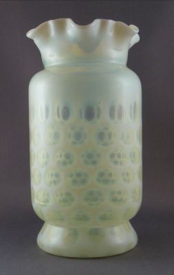Opalescent coin dot vase
Uranium
Keywords: blown;vase