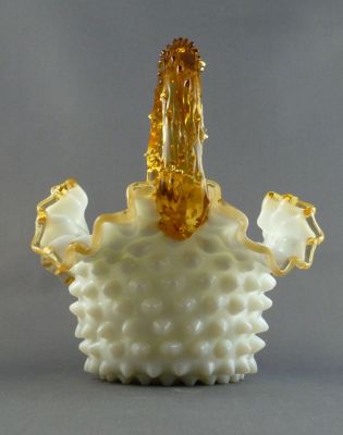 Harrach custard glass basket D
Ground pontil mark
Keywords: blown;vase