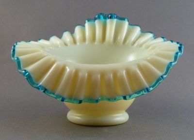Custard glass bowl
Blue rim. Ground pontil mark. Bohemian
Keywords: blown;vase;sold;czech