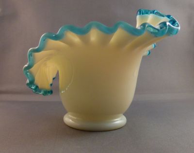Custard glass bowl
Side view
Keywords: blown;vase;sold;czech