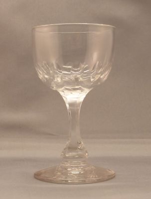 Cut sherry glass E
Single row small olive cuts
Keywords: cut;sold;barware