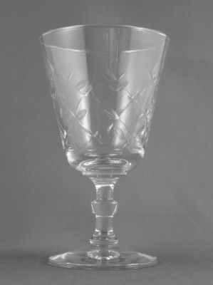 Cut wine glass G
Moulded stem
Keywords: cut;barware
