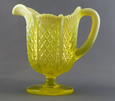 Davidson 1899 suite milk jug
Primrose Pearline. Uranium. Registered mark 320124
Keywords: british;pressed;table