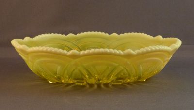 Davidson 1895 suite bowl
Primrose pearline. Rd No. 237038. Marked. Registered 1 August 1894.
Keywords: british;pressed;table