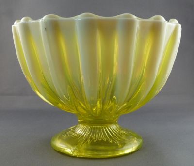 Davidson 643 suite footed sugar bowl
Primrose Pearline AKA Brideshead
Keywords: british;pressed;table