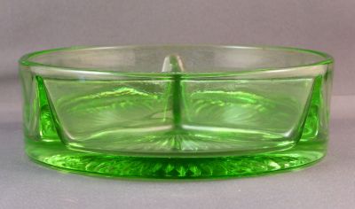 Divided pickle dish
Keywords: pressed;table;sold