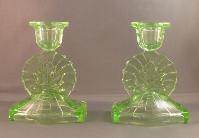 Walther? Acanthus dressing table set candlesticks
Keywords: bathbed;pressed;sold;german