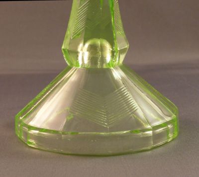 Dressing table set M, candlestick
Chevron detail
Keywords: bathbed;pressed;czech;sold