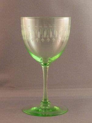 Frieze engraved wine glass
Very fine lead crystal, polished pontil mark
Keywords: barware;blown;engraved